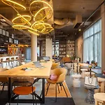 Moxy Paris 酒店 克拉马