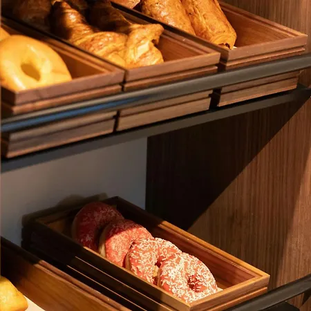 Moxy Paris Hotel 3*