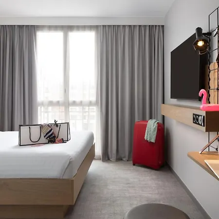 Moxy Paris Hotel