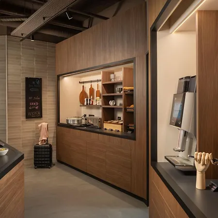 Hotel Moxy Paris Clamart