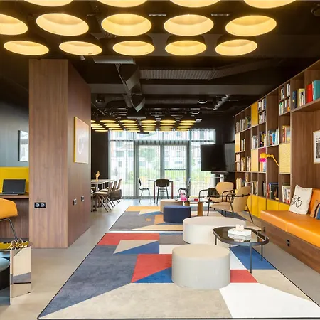 Hotel Moxy Paris