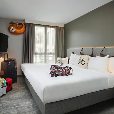 Moxy Paris Hotel