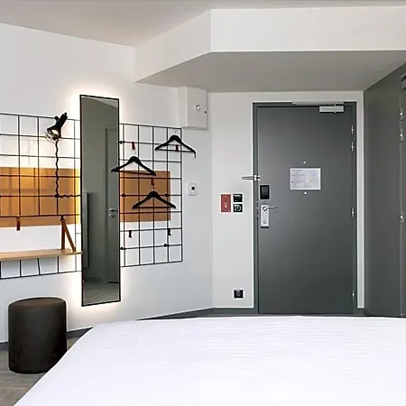 Moxy Paris Szálloda 4*