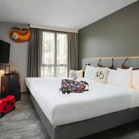 Hotel Moxy Paris