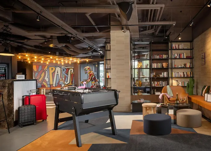 Moxy Paris クラマール