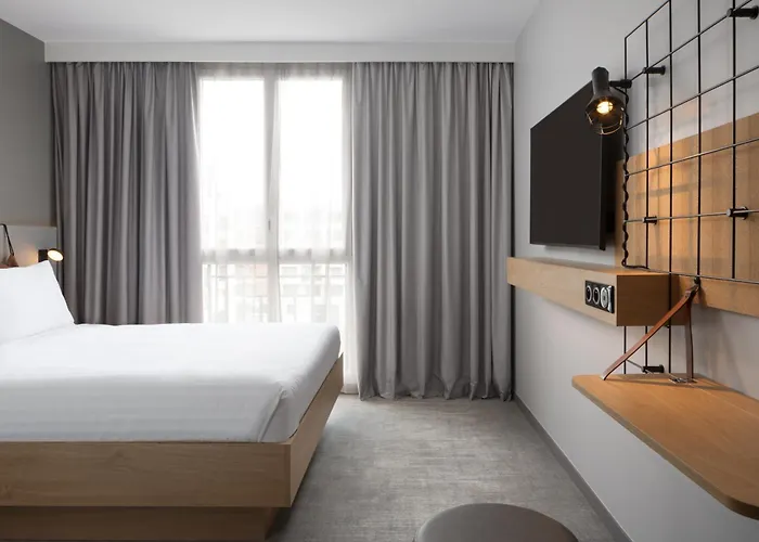 Moxy Paris 4* クラマール